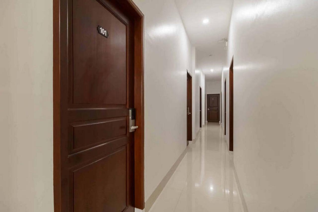 Reddoorz At Seindo Hotel Medan Sunggal Екстериор снимка