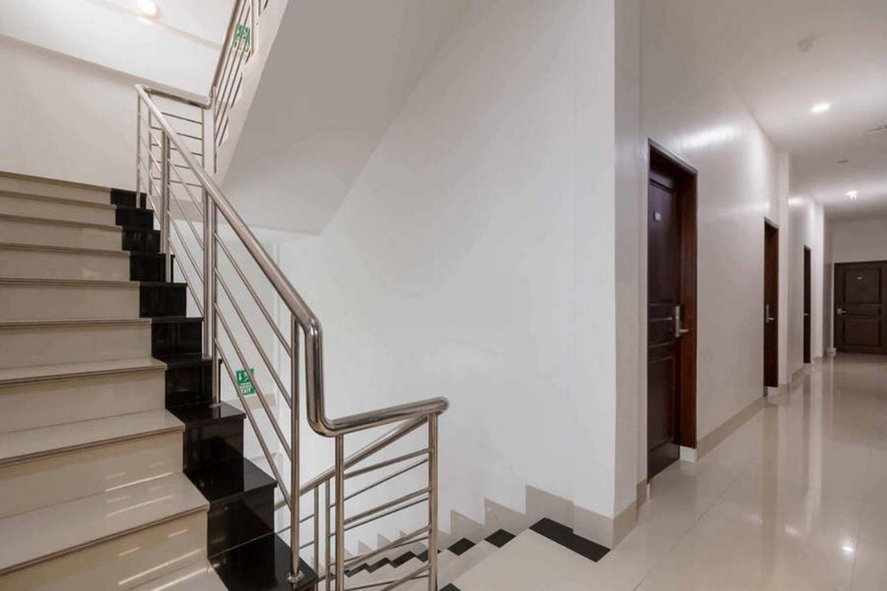 Reddoorz At Seindo Hotel Medan Sunggal Екстериор снимка