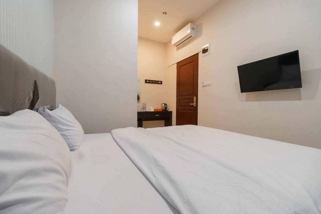 Reddoorz At Seindo Hotel Medan Sunggal Екстериор снимка