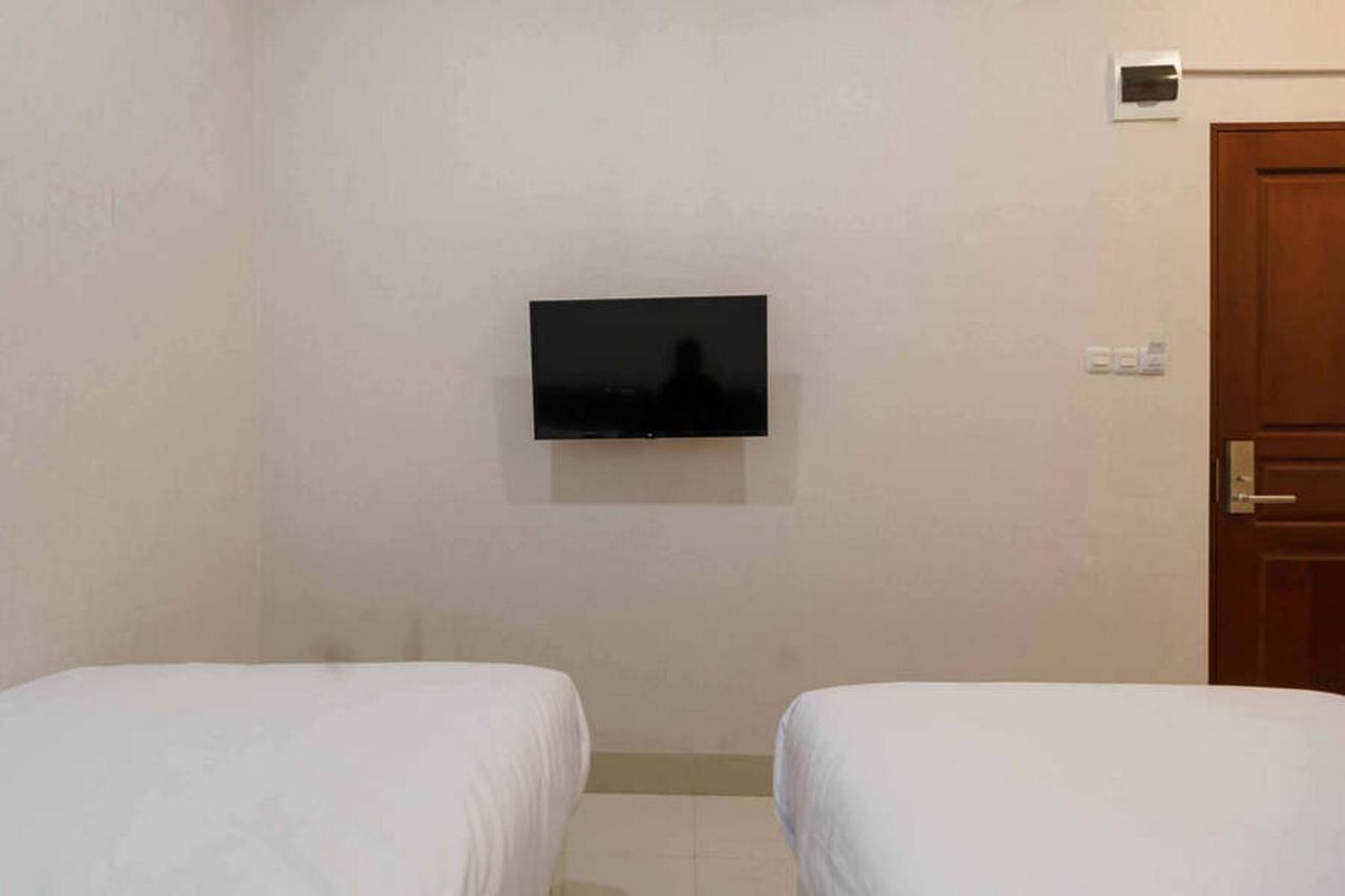 Reddoorz At Seindo Hotel Medan Sunggal Екстериор снимка