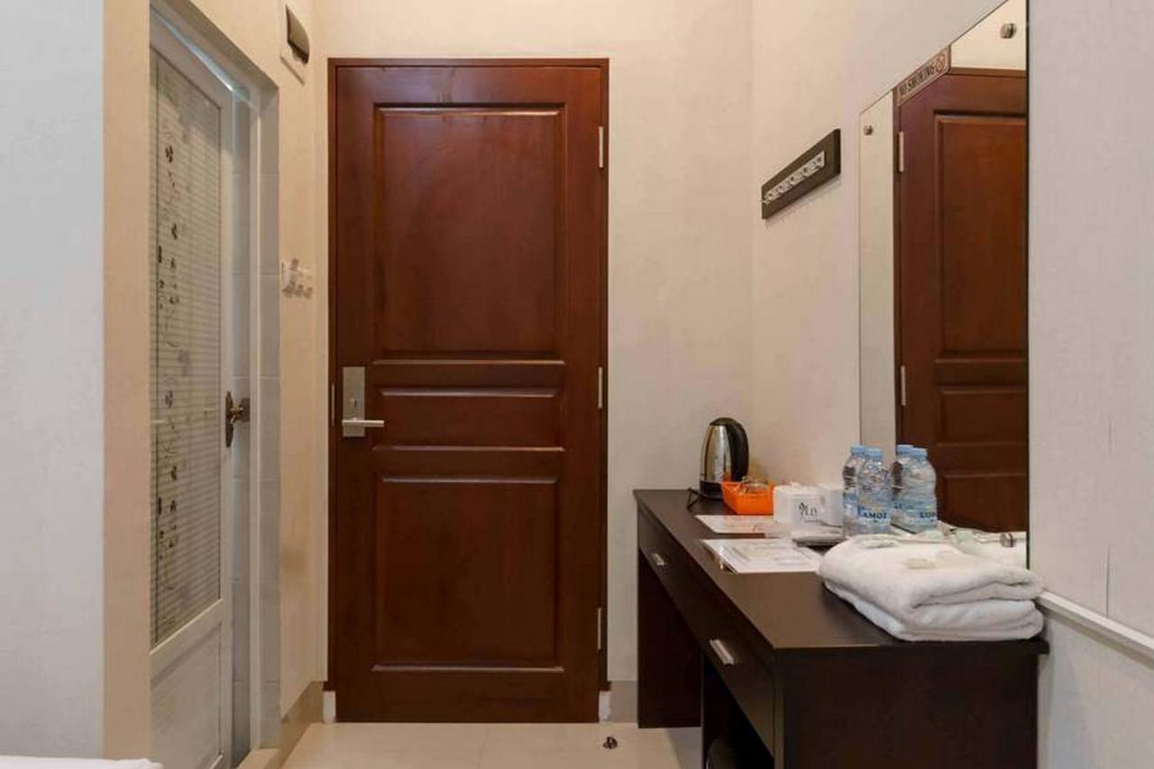 Reddoorz At Seindo Hotel Medan Sunggal Екстериор снимка